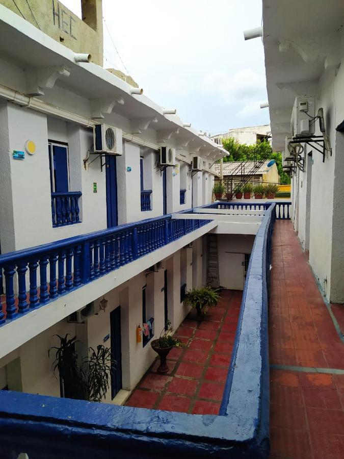 Hotel Andalucia Inn Santa Marta  Exteriör bild