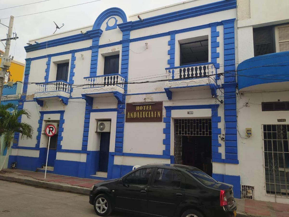 Hotel Andalucia Inn Santa Marta  Exteriör bild