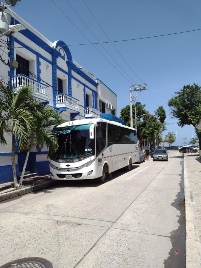 Hotel Andalucia Inn Santa Marta  Exteriör bild